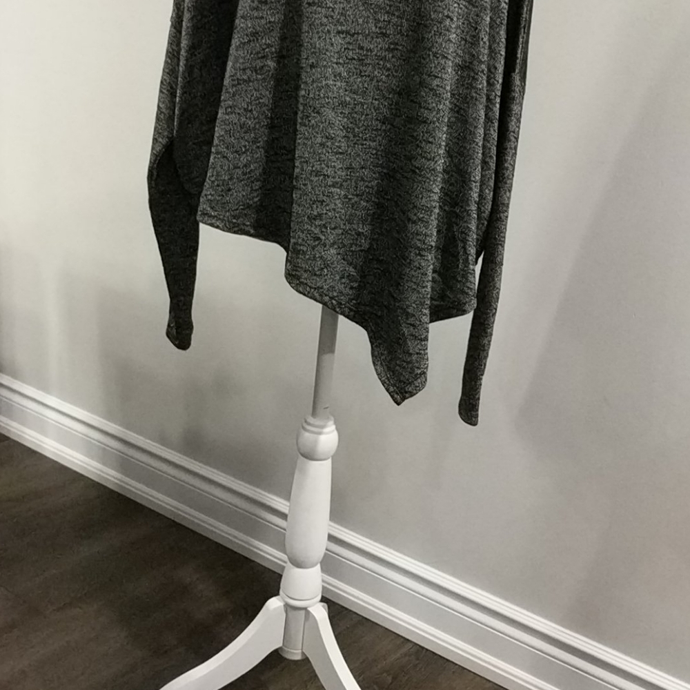 Massimo long sleeve top - Picture 5 of 7